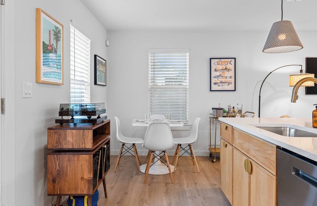 Casa Que Canta by AvantStay | Private Pool, Firepit & Walkable East Austin Gem