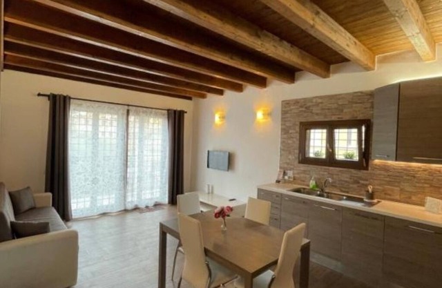 Casa Rosa cozy apartment within walking distance of the Vatican.