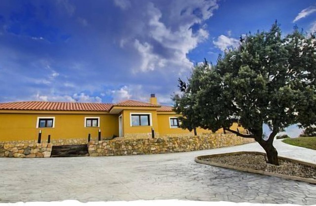 Casa Rural El Coscojar for 10 people