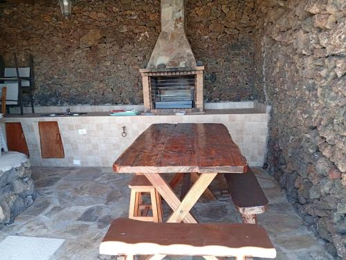 Casa Rural el Roque -Elegant Stay & BBQ, El Hierro