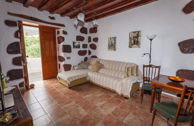 Casa Rural La Casa Baja