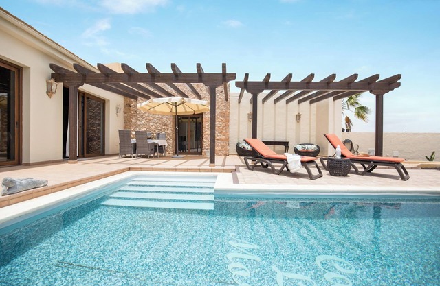 'Casa Rural La Morisca' with Mountain Views, Pool, Wi-Fi, Garden and Air Conditioning