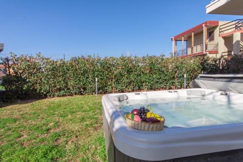 Casa Smeralda a 200m From The Sea - Happy Rentals