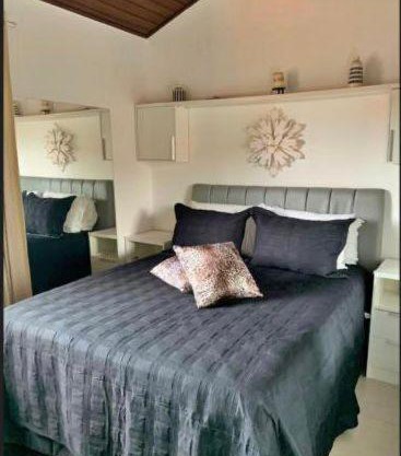 CASA TRIPLEX condomínio