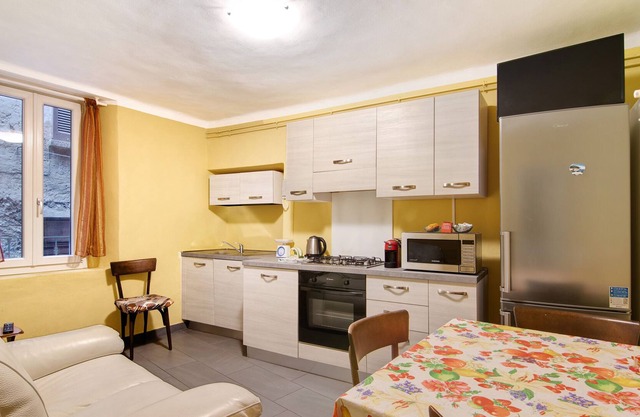 Casa Violetta holiday home with Wi-Fi? pet friendly