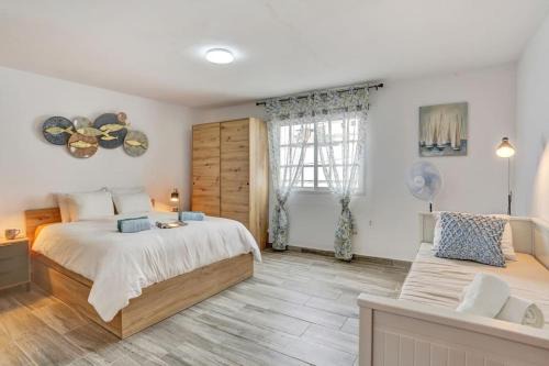 Casa Vistamar comfy 4bd few steps to the ocean