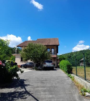 Casa Zoe Seaca