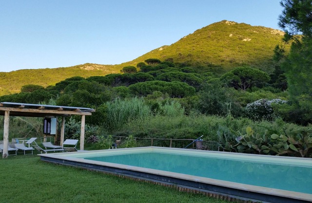 CasaScala: Two-room apartment with pool, quiet area -Zweizimmerwohnung