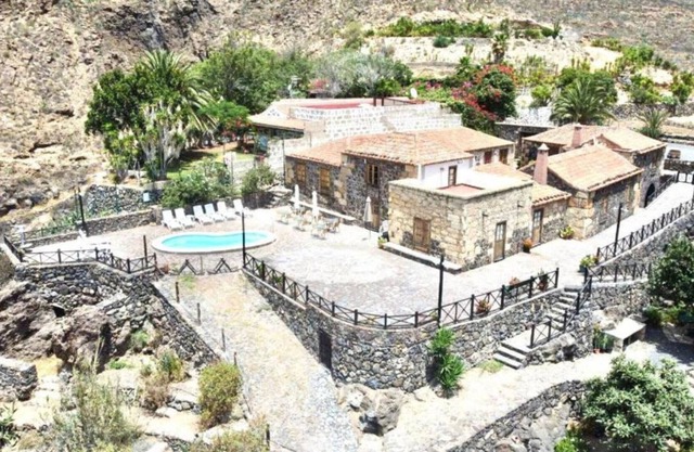 Caserio rural antiguo con espectacular Piscina