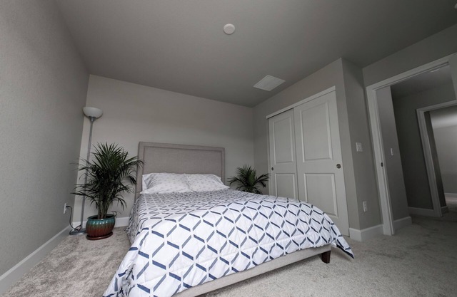 Castle Rock's DEN, a cozy private room in the ridge of Castle Rock House.