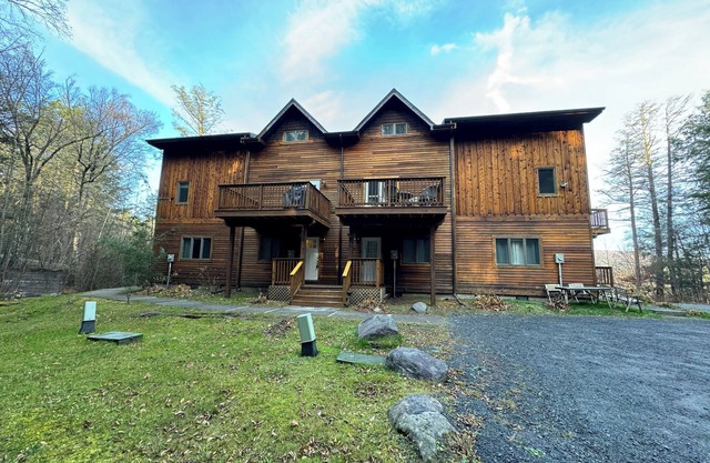 Catskills Cozy Retreat - Winter Wonderland 5 min from Hunter Mtn, Waterfalls