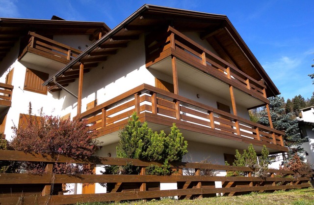 CAVALESE apartment Bellavista - bright, in quiet area, with garden