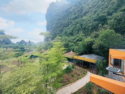 Cendana Trang An Retreat