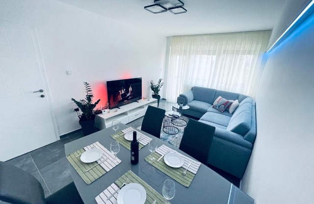 Centar Luxe apartment near Bohemian street Skopje