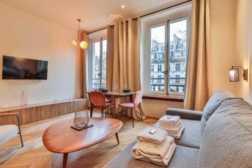 Central Apartment Tronchet 1D