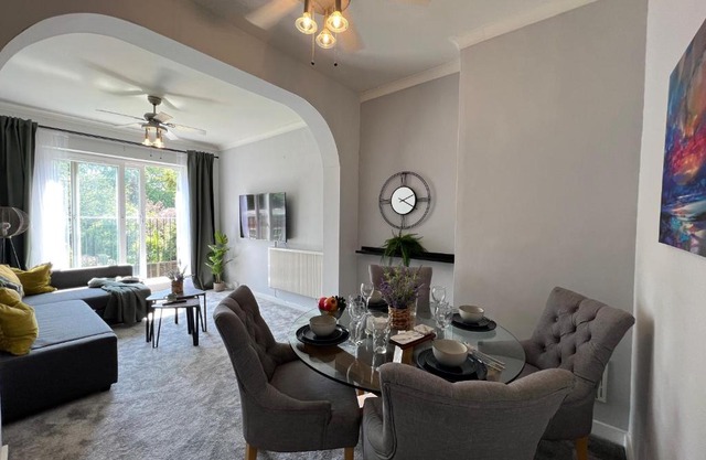 Central & Cosy Flat Close To London, Next To Shops