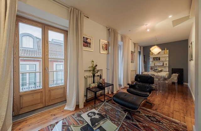 Central Duplex Apartment with Rooftop in Baixa 107
