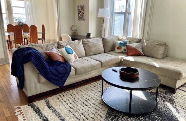 Central & Equipped Homey Oasis! Bordering forest park