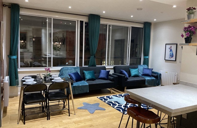 Central Sheffield 3BED 3BATH IV Pent-Apartment