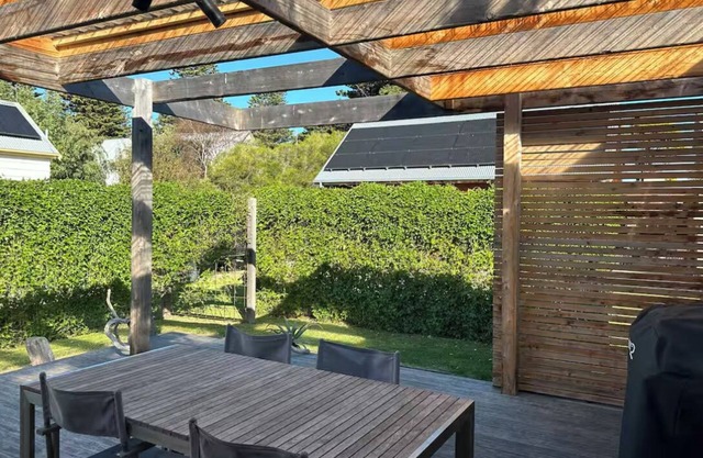 Central PORT FAIRY cottage