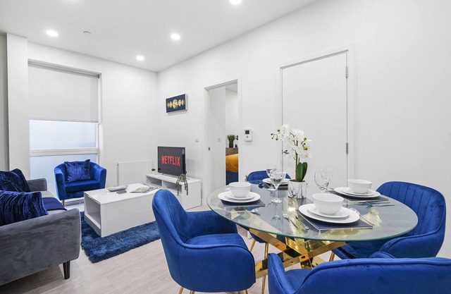 Central Stevenage Luxury 2 Bed Apartment
