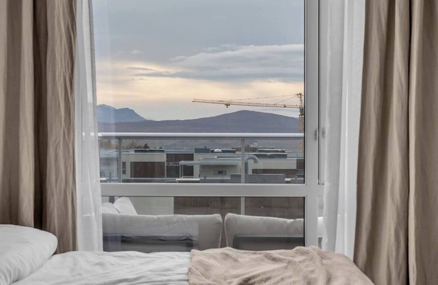 Central stylish apartment with sea & Mountain view - with huge balcony