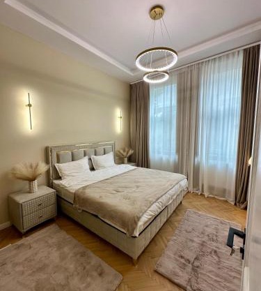 Central View Apartment