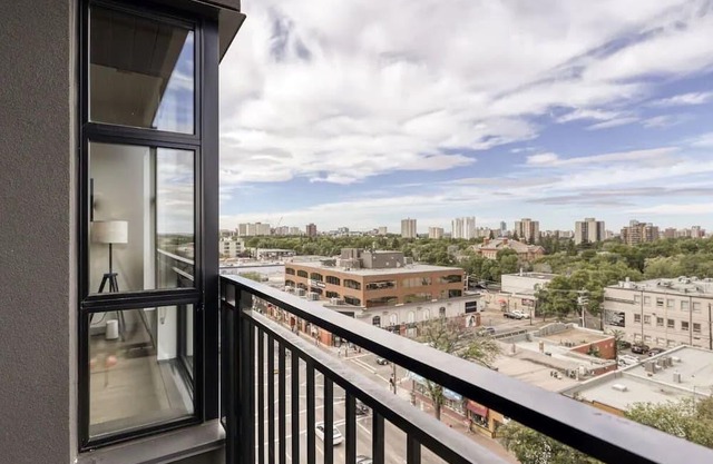 Central Views on Whyte Avenue