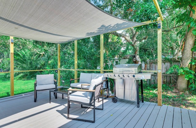 Centrally Located Merritt Island Cottage w/Deck!