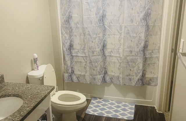 Centrally located 1 bedroom apartment
