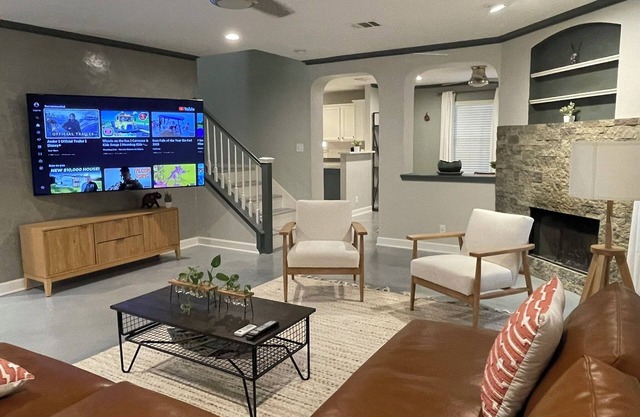 Centrally located 4bed & 2.5bath