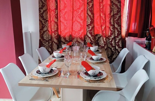 Centric 3-bedroom apartment in charming Trujillo with WiFi,