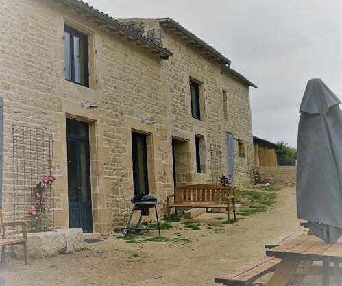 Château des Loups - Les Cèdres Bleus
