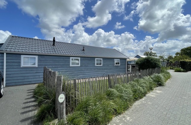 Chalet Beachhouse Püntanell on Julianahoeve Renesse