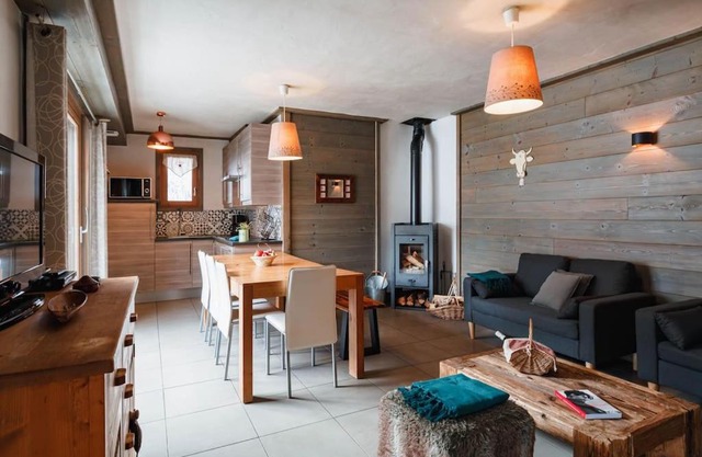 Chalet Bio Corti 6p. 3 ch proche pistes/commerces