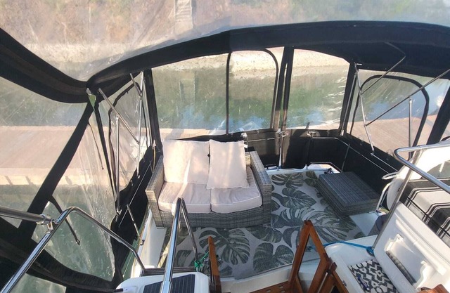 Chalet Boat in the heart of Montreal