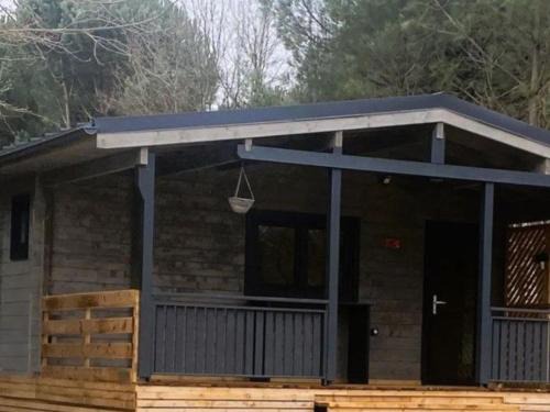 Chalet confortable de 35m² avec Terrasse - API-1-52-488