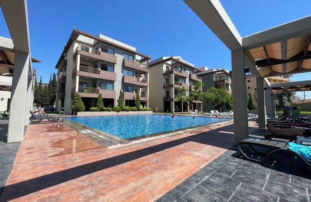 Chalet in Batrouna Park Resort, Facing the Pool, Gazon,gym,generator IS Included