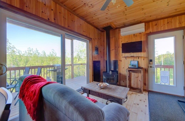 Chalet l'Enchanteur spa - Pohénégamook