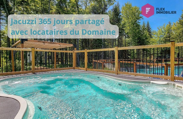 CHALET LAKAY/Spa, Pool, Sauna, Billiards, Trails/25 min from Quebec