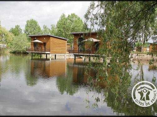 Chalet lumineux avec terrasse privative - Animaux admis - FR-1-496-77