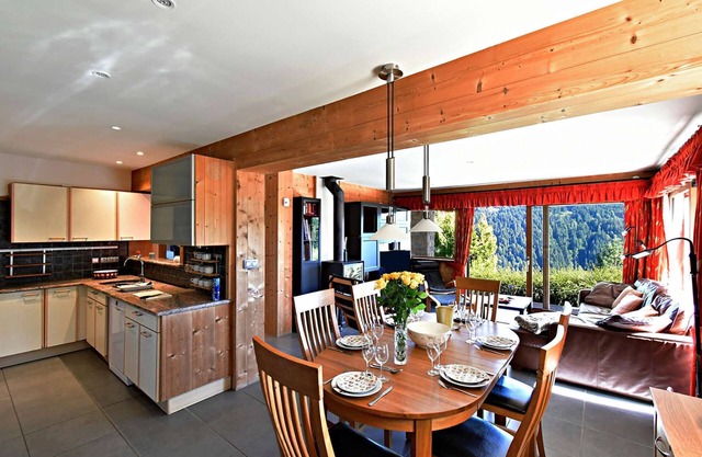 Chalet Mountain Lodge Breathtaking view