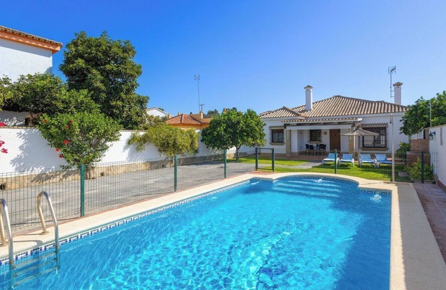 Chalet Rocio 1 Conil de la Frontera by Ruralidays