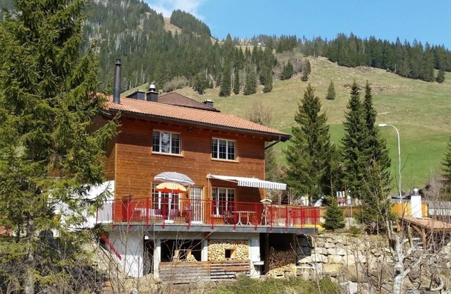 Chalet "Romantica" with a view of the mountains