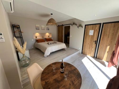 Chambre d'hôte Mélusine - Spa Illimité - Nature - Les Fées des Chênes