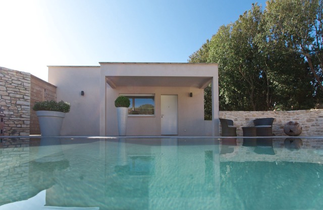 Character villa in Bonifacio stone-heated swimming pool-