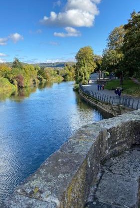 Charaktervolle Whg mit Parkplatz nähe Kassel