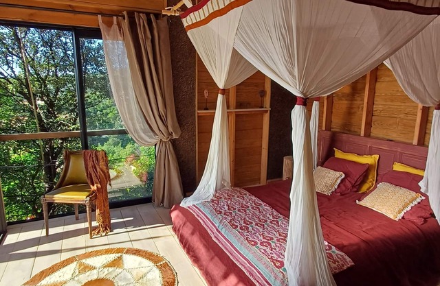 Charm and tranquility, panoramic view of the sea and islands, 5mns from the beaches