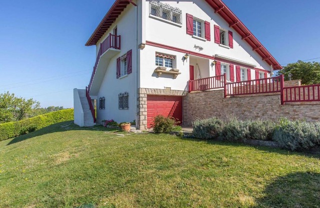 Charmant appartement à 15min de St Jean avec jardin - FR-1-4-493