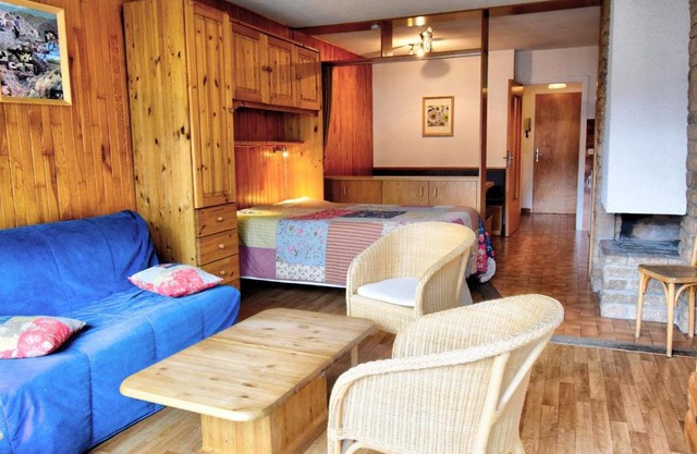 Charmant Studio au Centre de Morzine - Proche Pistes, Balcon, Cheminée, Wifi - FR-1-524-69